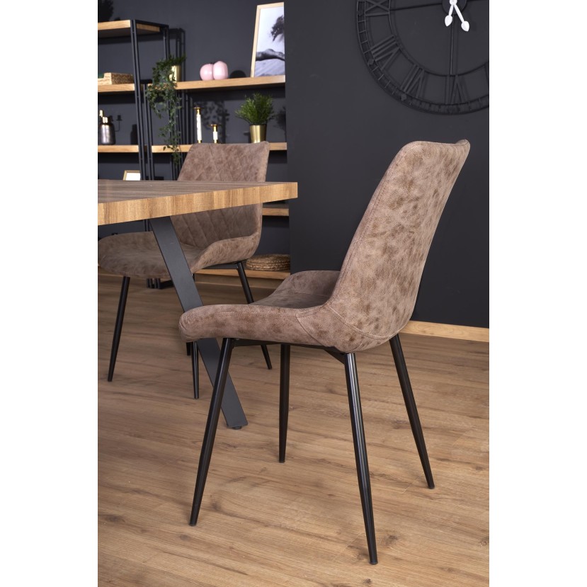 Išskleidžiamas stalas BERLIN-140/180 Išskleidžiamas stalas BERLIN-140/180