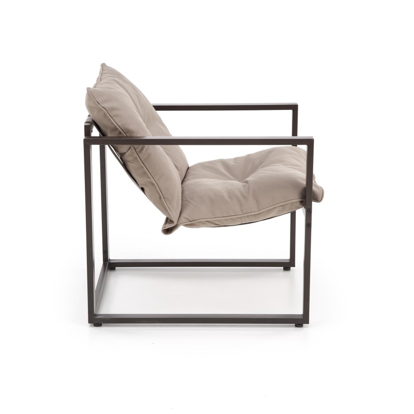 Lauko baldų komplektas SHARK juodas/kapučino (sofa + 2 kėdės + kavos staliukai) Lauko baldų komplektas SHARK juodas/kapučino (sofa + 2 kėdės + kavos staliukai)
