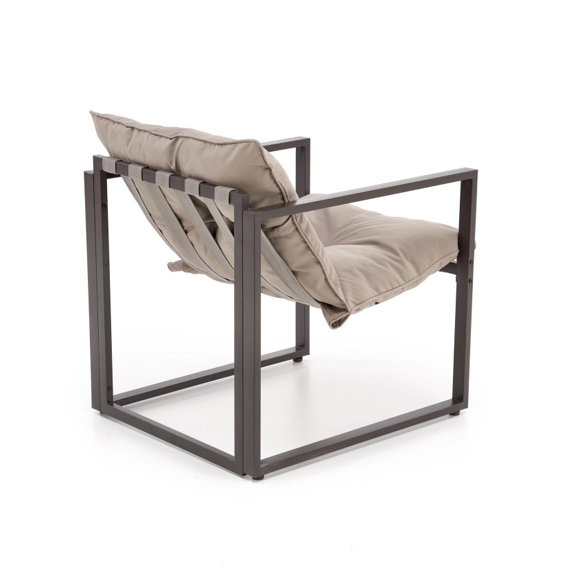 Lauko baldų komplektas SHARK juodas/kapučino (sofa + 2 kėdės + kavos staliukai) Lauko baldų komplektas SHARK juodas/kapučino (sofa + 2 kėdės + kavos staliukai)