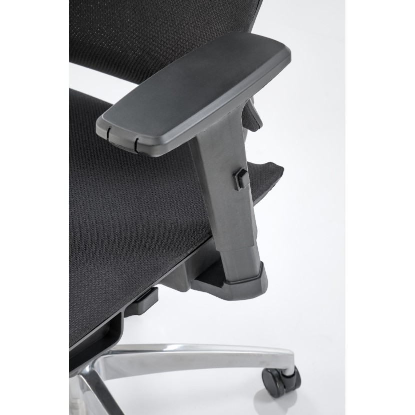A Ergonominė biuro kėdė MARCUS juoda